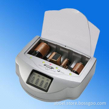 Intelligent Alkaline Battery Charger with CE/RoHS/FCC Approved Adapter